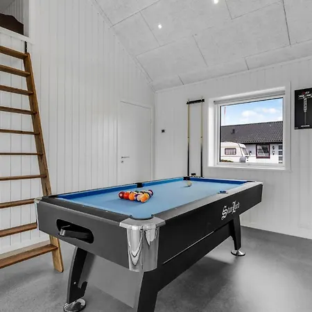 Holiday home Beautiful In With Kitchen